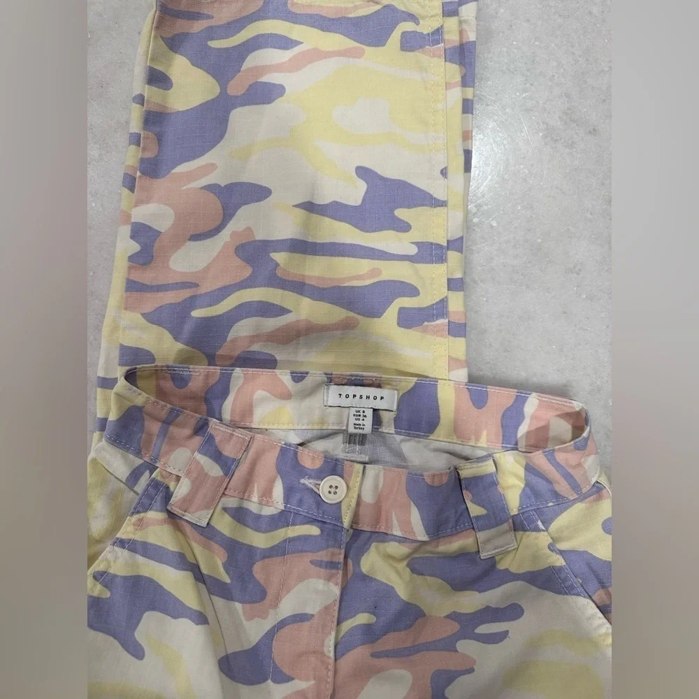 Topshop high rise straight leg utility pants in pastel camo print size 4 - Picture 7 of 13